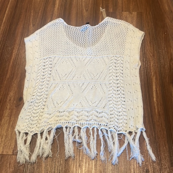 Crochet Top - Picture 2 of 3